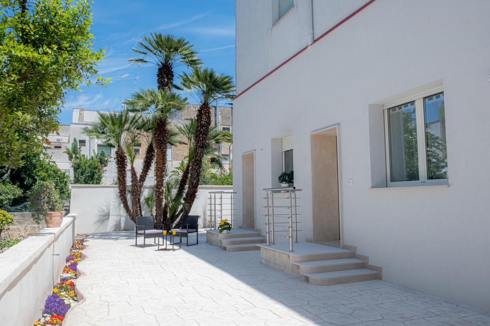 Apartment Elegante Bilocale Con Giardino Lecce